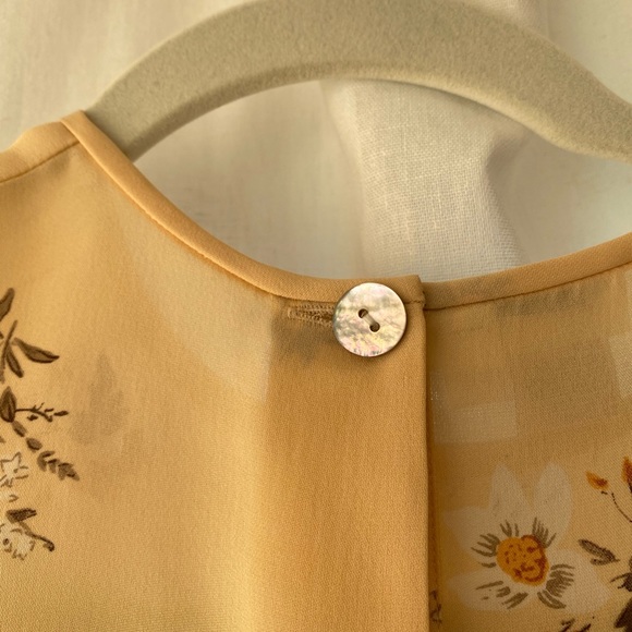 Silk Top - Picture 3 of 4